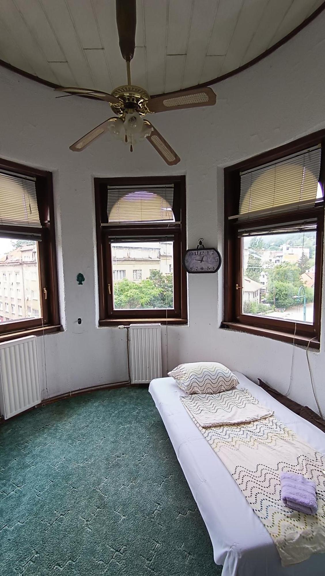 Ferienwohnung Maria'S Tower Sarajevo Exterior foto